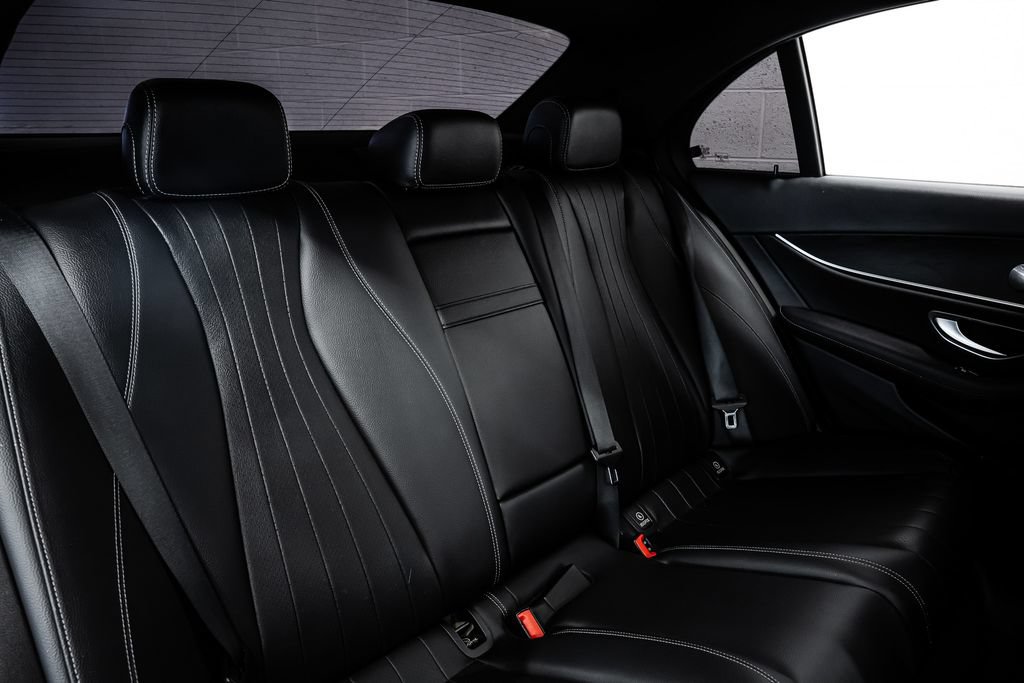 Used 2020 Mercedes-Benz E 350 Sedan image 32