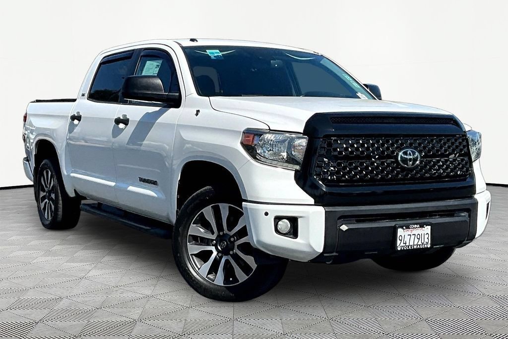 Used 2018 Toyota Tundra SR5 w/ SR5 Upgrade Package