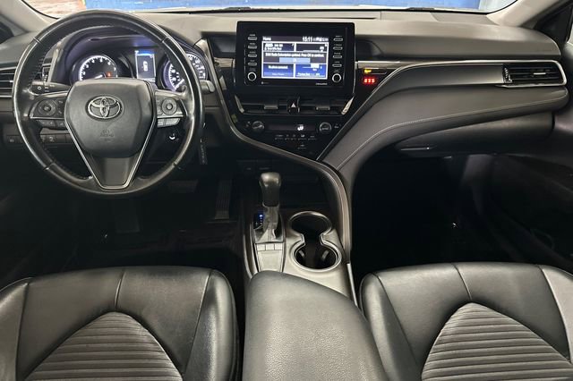 Used 2022 Toyota Camry SE image 16