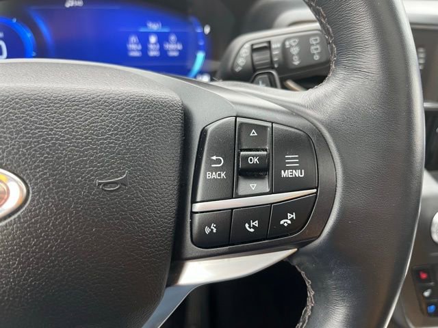 Used 2020 Ford Explorer Platinum w/ Premium Technology Package image 20