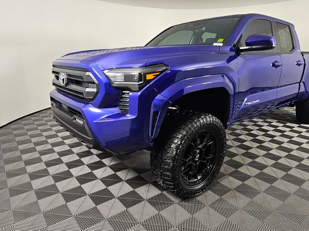 Used 2024 Toyota Tacoma SR5 image 10