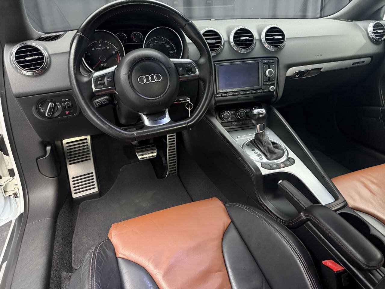 Used 2009 Audi TT 2.0T Prestige AWD/4WD image 12
