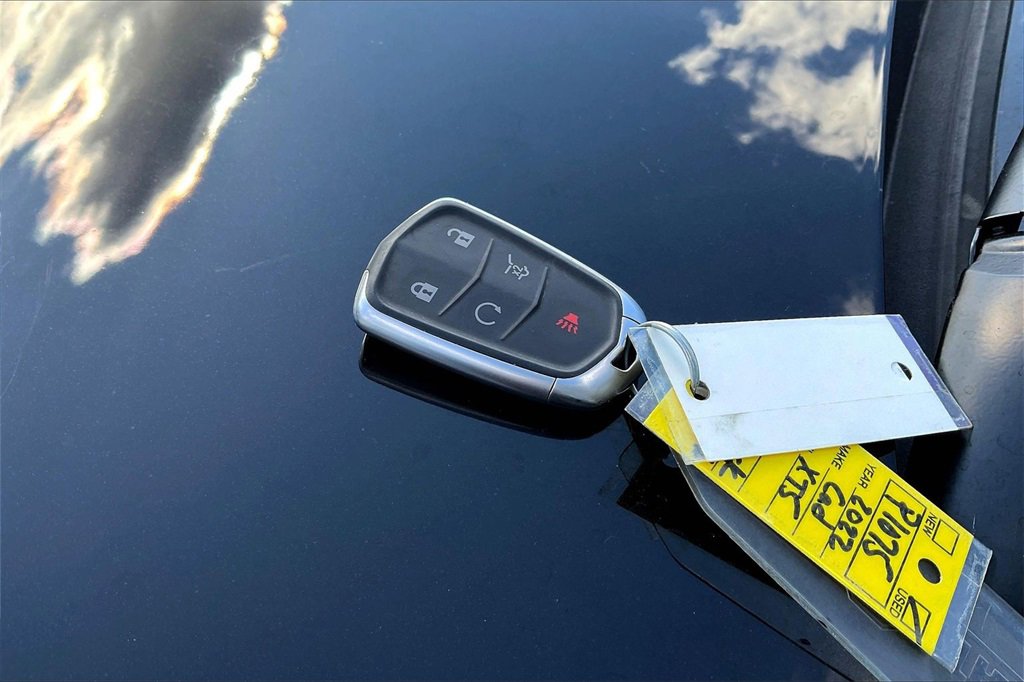 Used 2022 Cadillac XT5 Premium Luxury w/ LPO, Floor Liner Package image 34