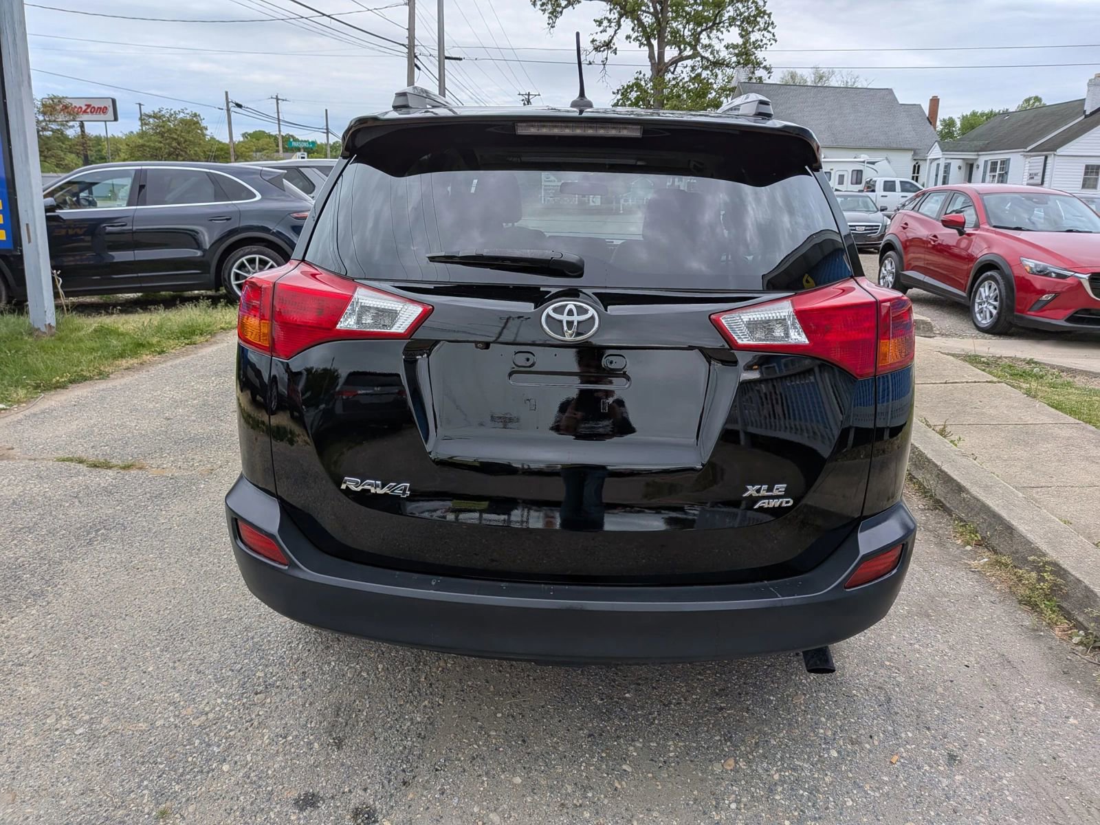 Used 2015 Toyota RAV4 XLE AWD/4WD image 5