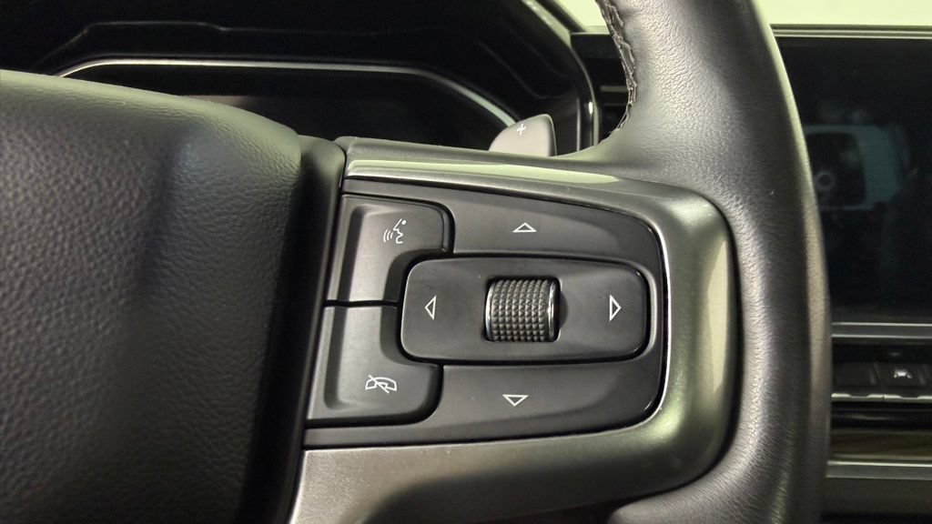 Used 2023 Chevrolet Silverado 1500 RST AWD/4WD image 16