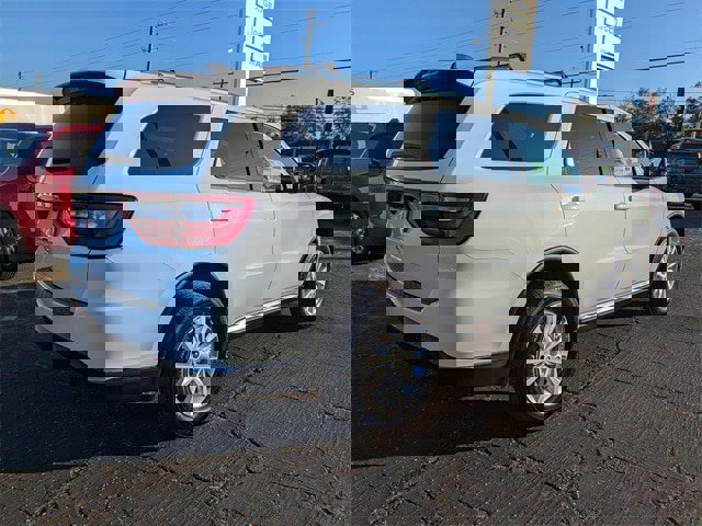 Used 2021 Dodge Durango SXT image 4