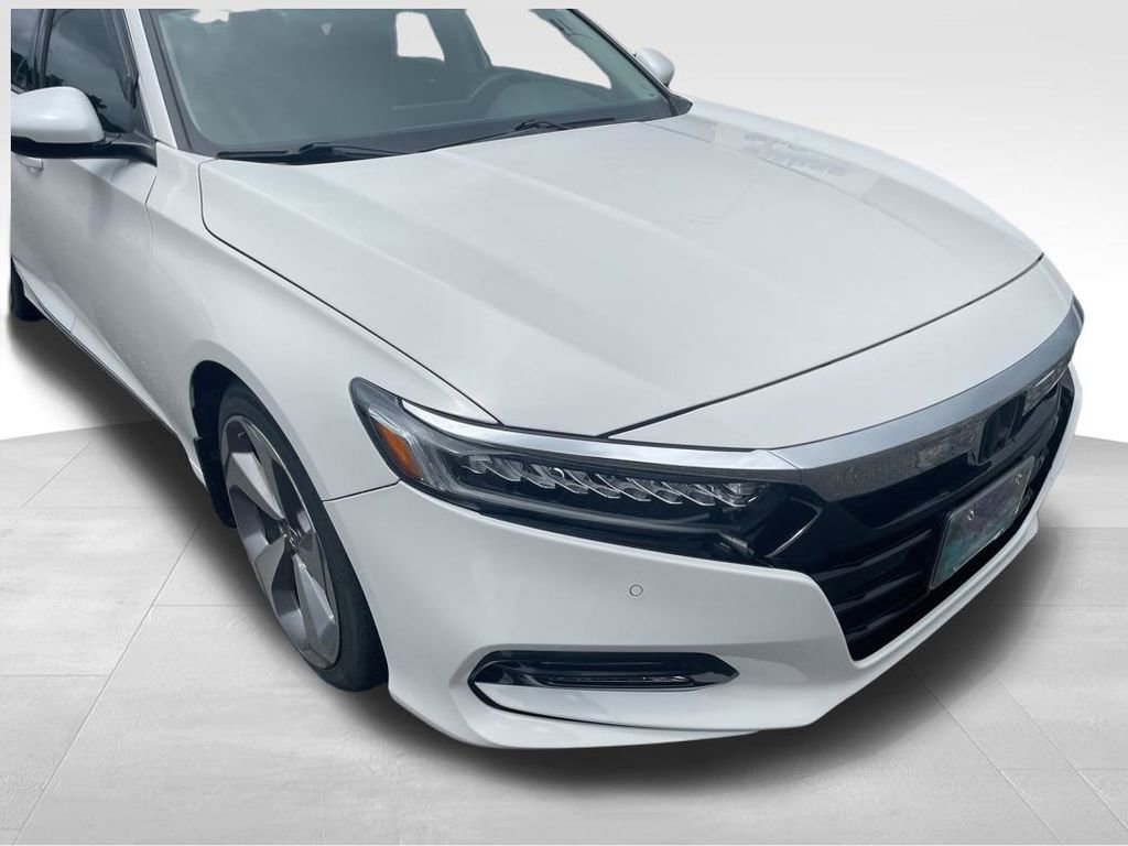 Used 2018 Honda Accord Touring image 17