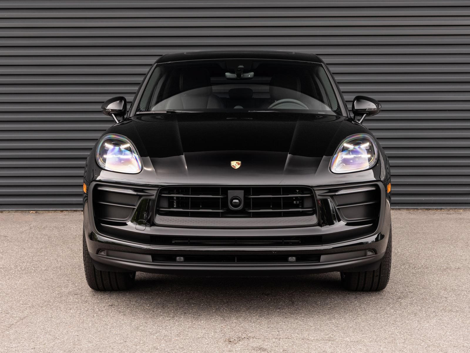 Certified 2026 Porsche Macan AWD/4WD image 7
