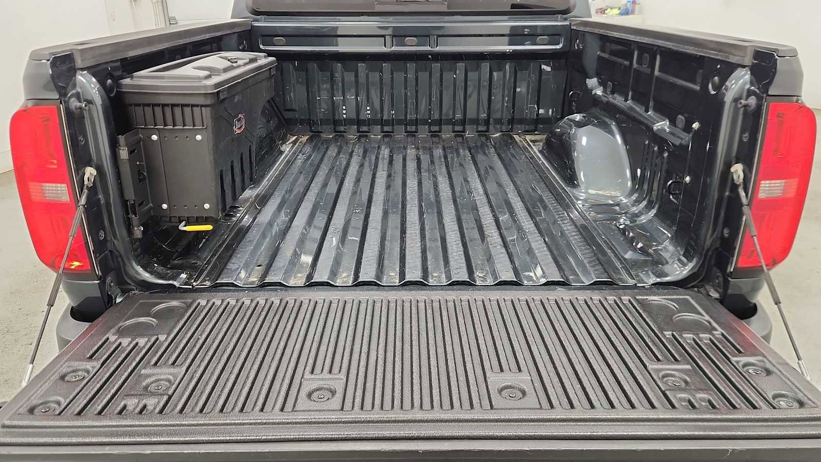 Used 2017 Chevrolet Colorado Z71 image 27