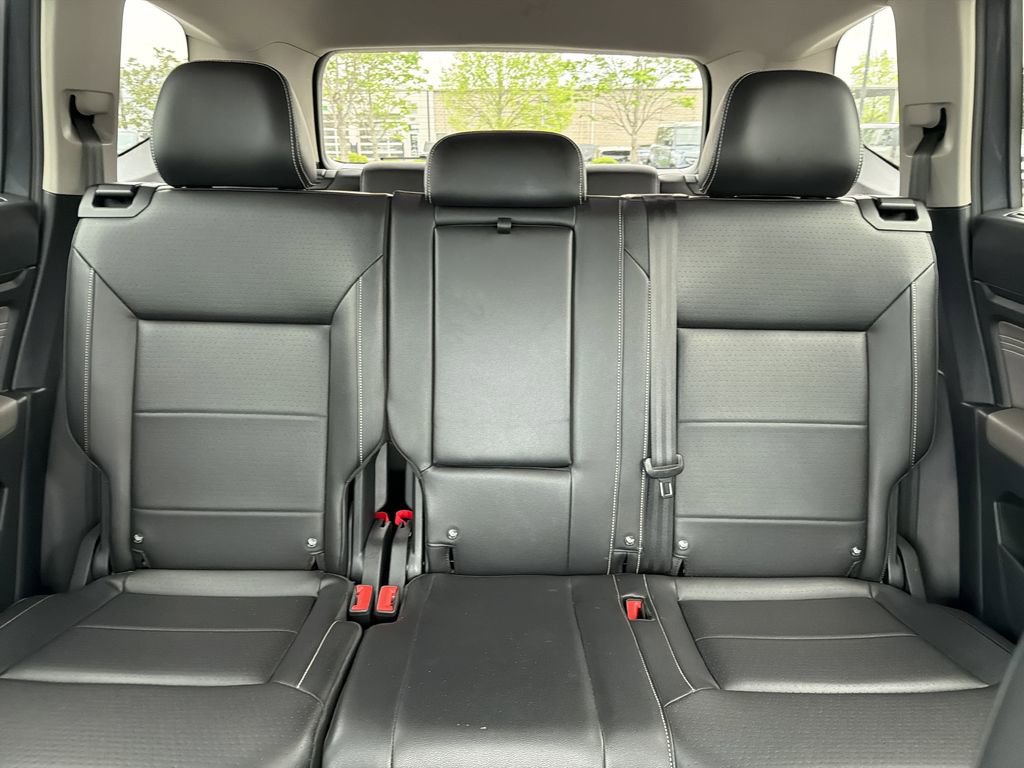 Used 2021 Volkswagen Atlas SE image 31
