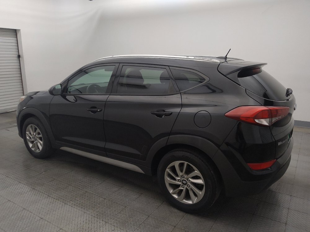 Used 2017 Hyundai Tucson SE w/ SE Popular Package 02 AWD/4WD image 3