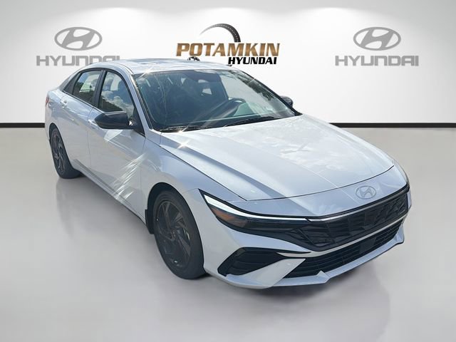 New 2026 Hyundai Elantra SEL Sport image 3