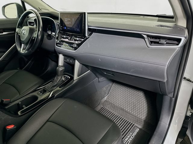 Certified 2023 Toyota Corolla Cross XLE w/ Convenience Package FWD image 29