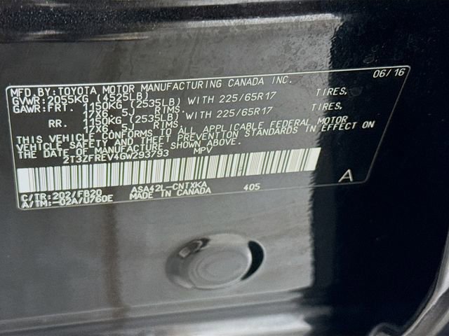 Used 2016 Toyota RAV4 LE image 29