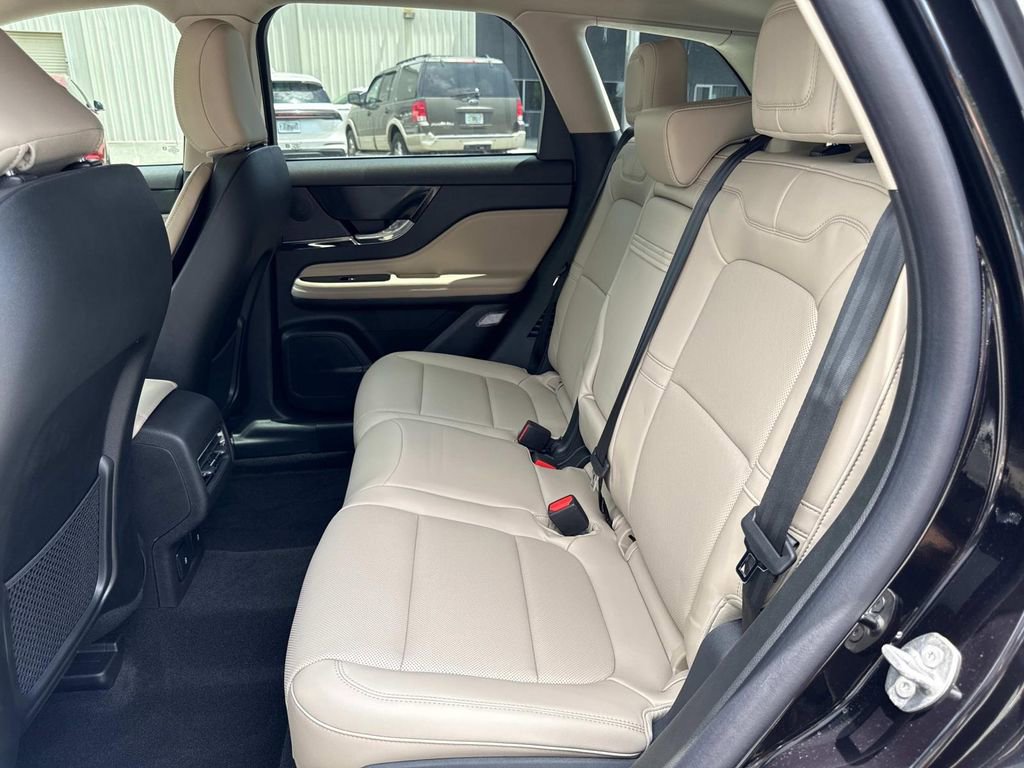 New 2025 Lincoln Corsair FWD w/ Equipment Group 101A image 14