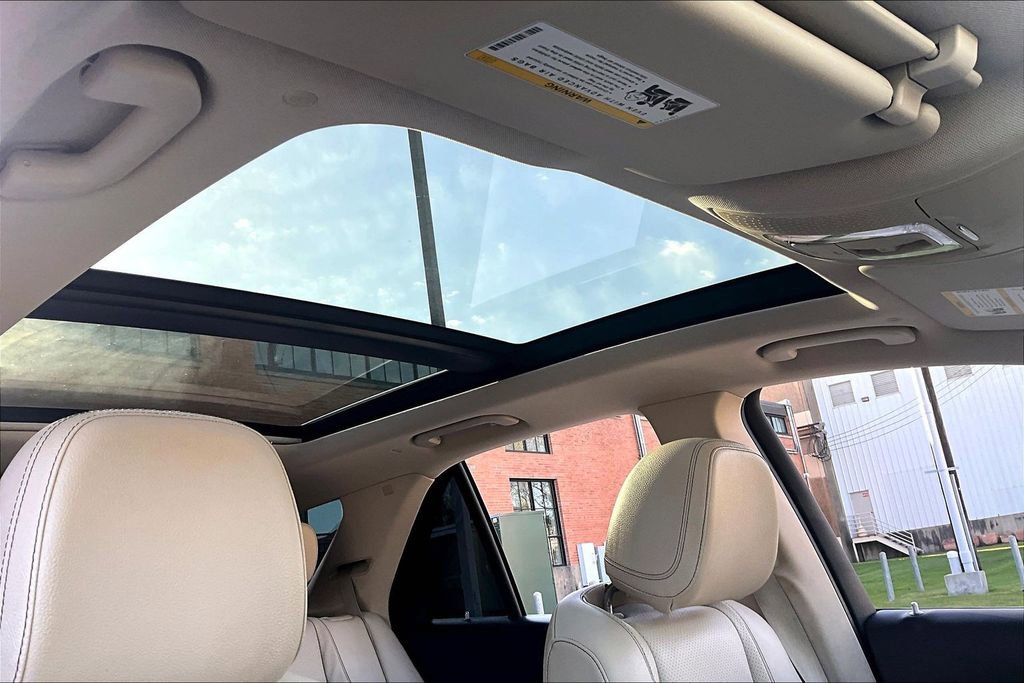 Used 2020 Mercedes-Benz GLE 350 w/ Premium Package image 22