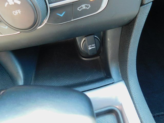 Used 2023 Dodge Charger SXT image 13