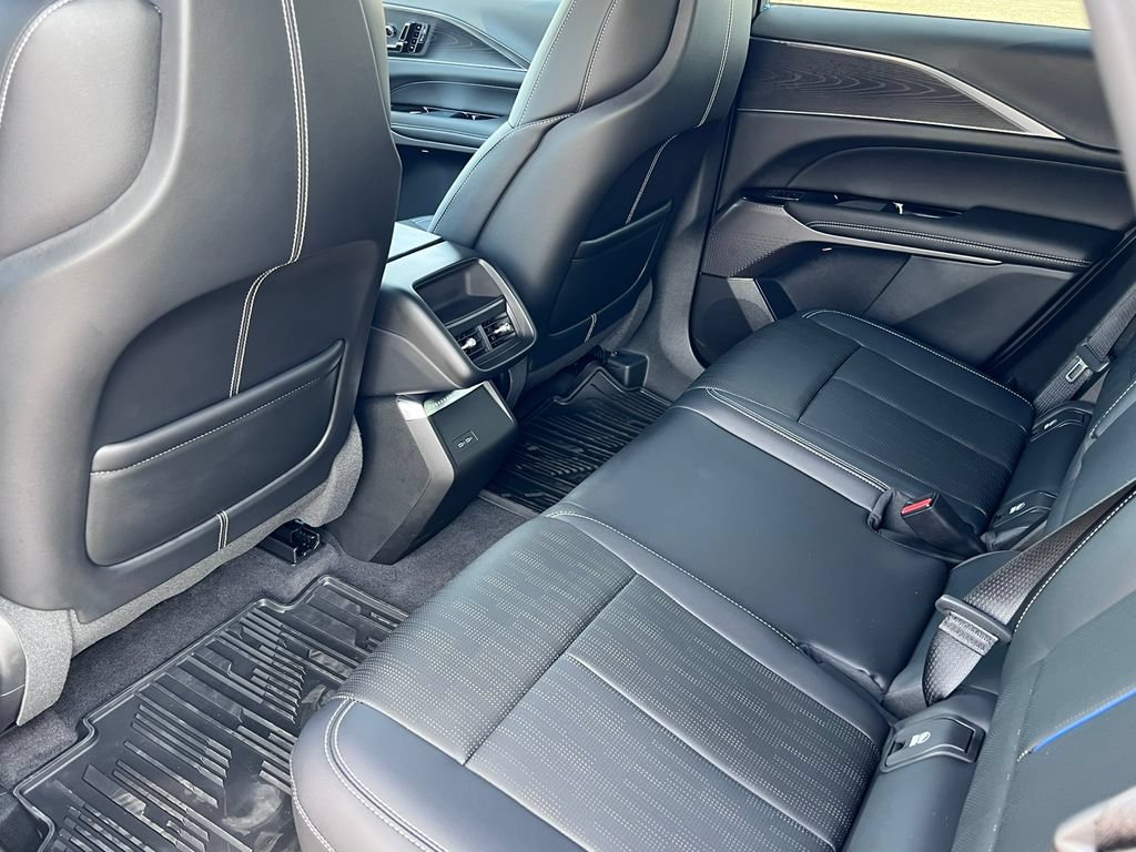 New 2026 Cadillac Lyriq Sport AWD/4WD image 30