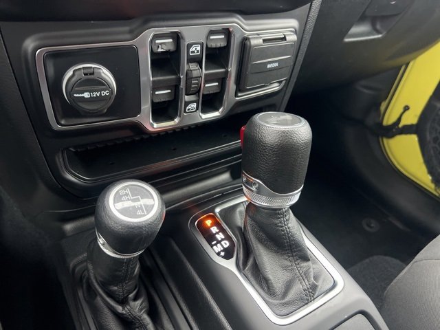 Used 2023 Jeep Wrangler Willys image 17