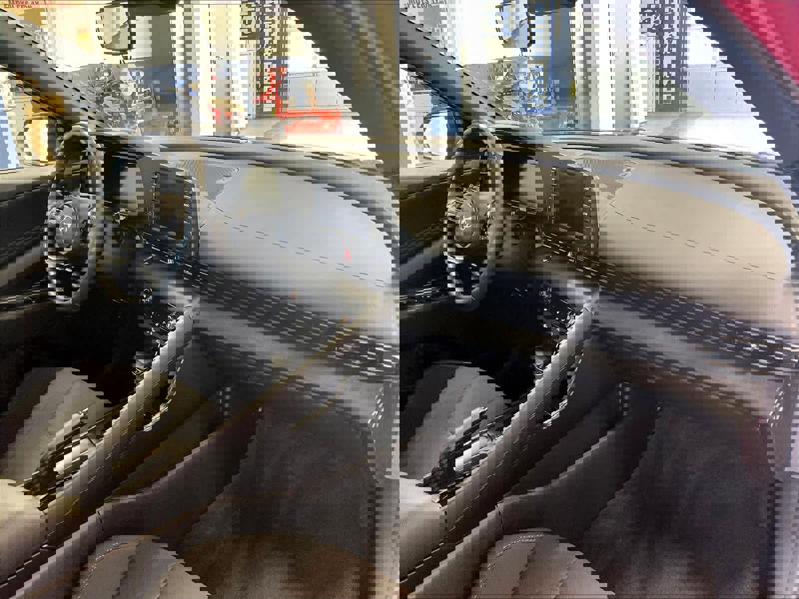 Certified 2025 Hyundai Elantra Sport image 28