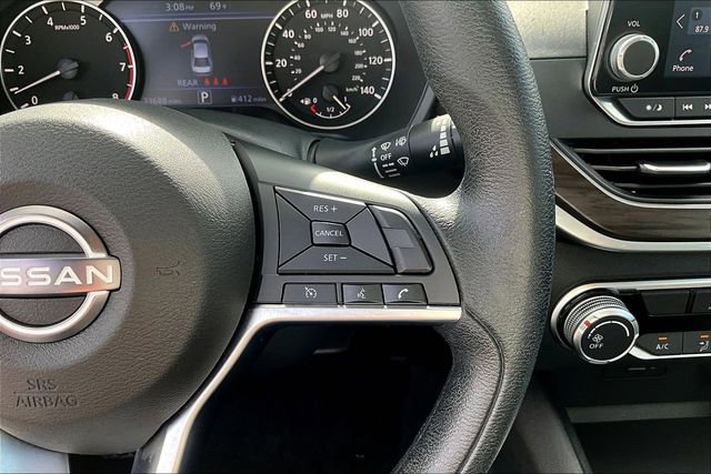 Used 2025 Nissan Altima 2.5 SV image 11