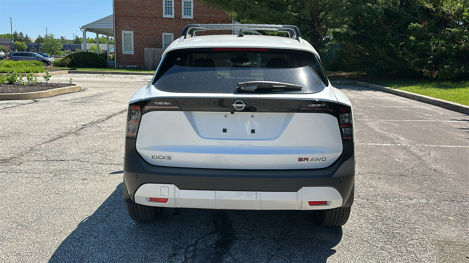 New 2026 Nissan Kicks SR w/ Cold Weather Package AWD/4WD image 4