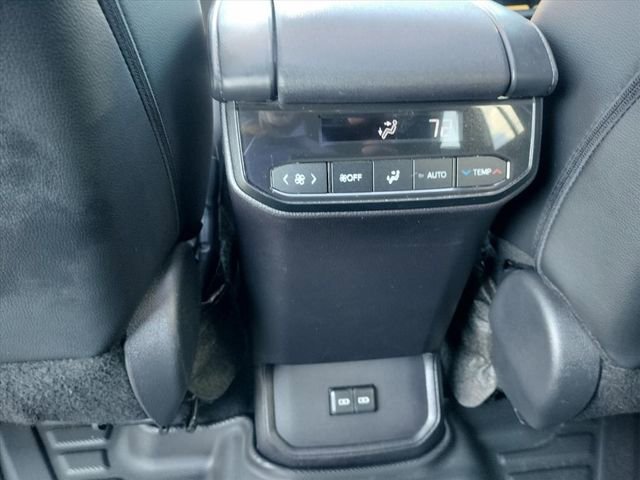 Used 2024 Toyota Highlander XSE image 23