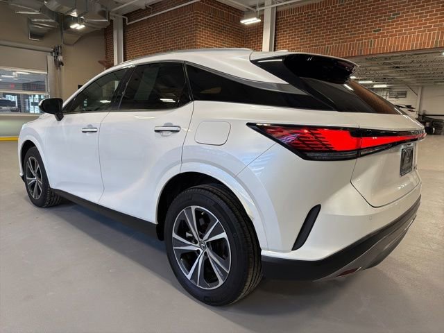 Used 2023 Lexus RX 350h w/ Cold Area Package image 5