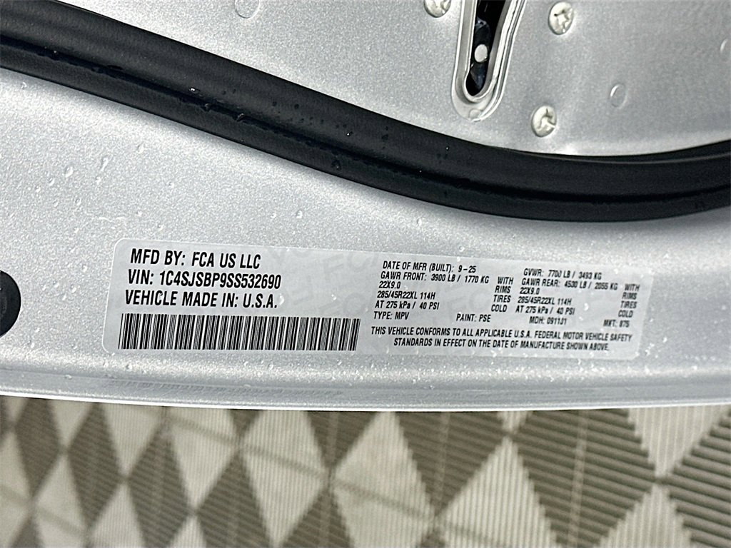 New 2025 Jeep Wagoneer L Series II w/ Premium Group I image 19