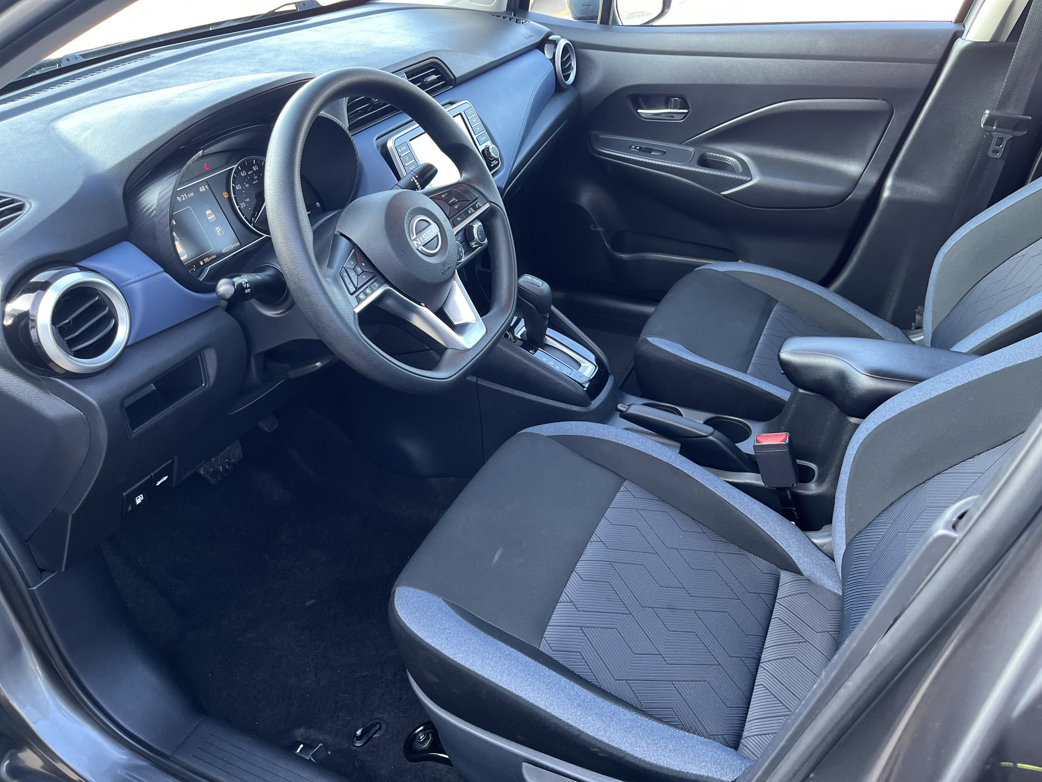 Used 2024 Nissan Versa SV image 8