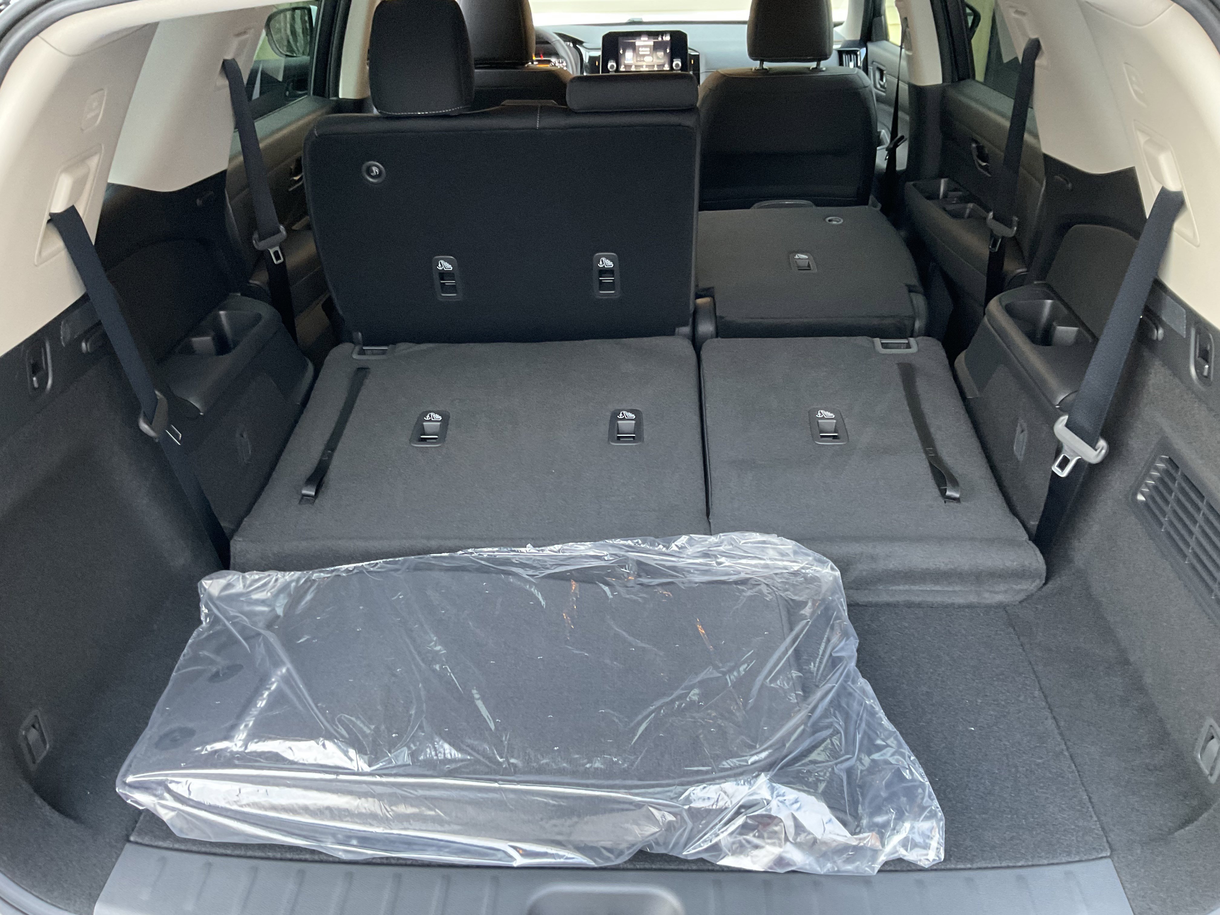 Used 2025 Nissan Pathfinder SV w/ Black Appearance Package image 46