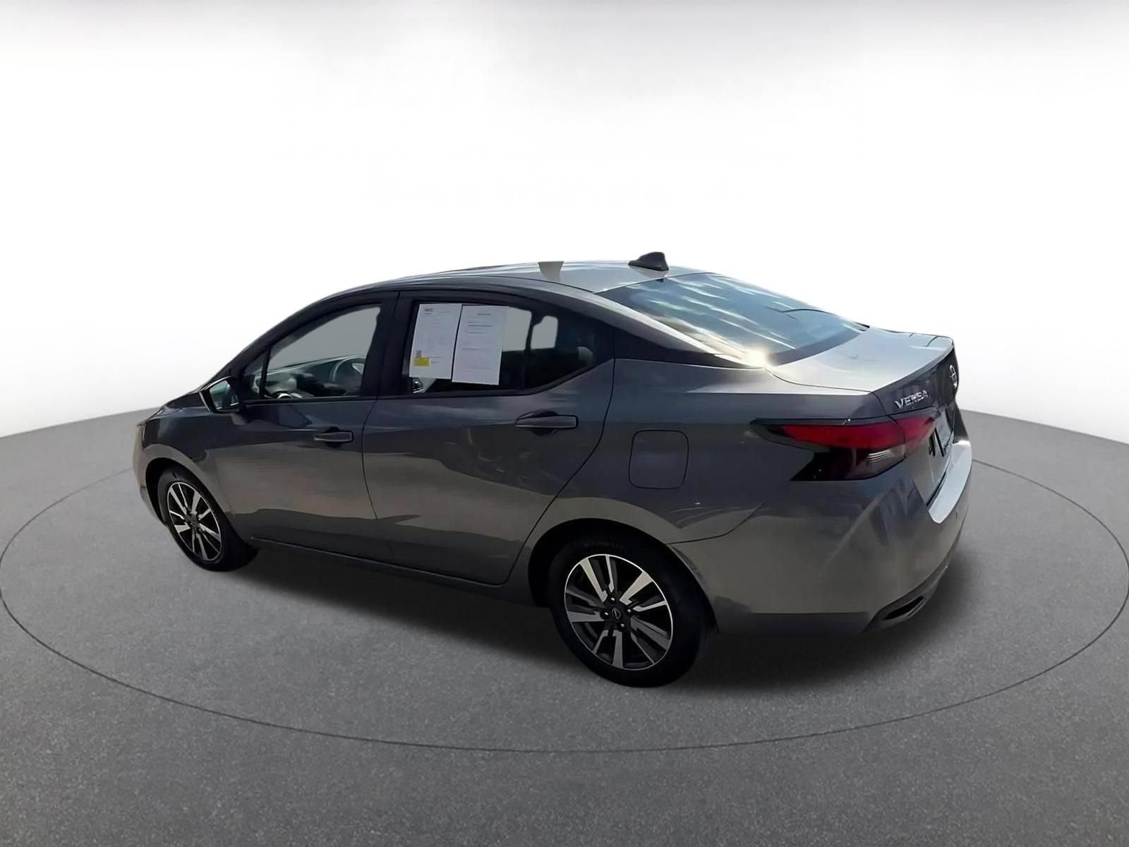 Used 2025 Nissan Versa SV FWD image 10