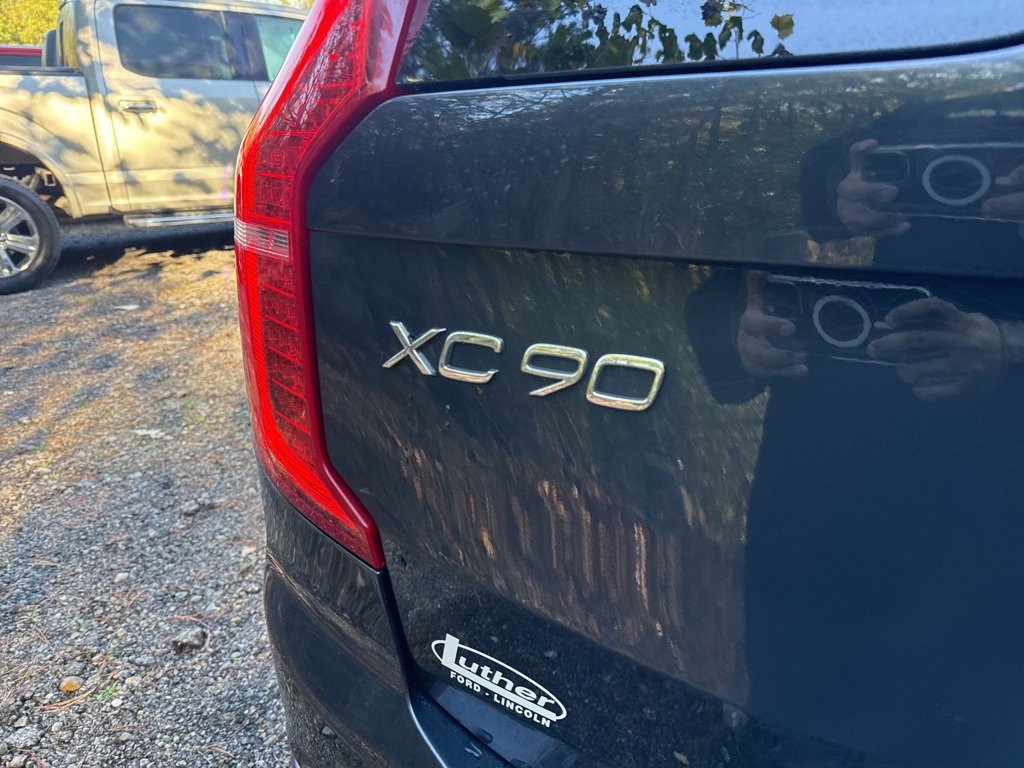 Used 2020 Volvo XC90 T5 Momentum w/ Protection Package image 10
