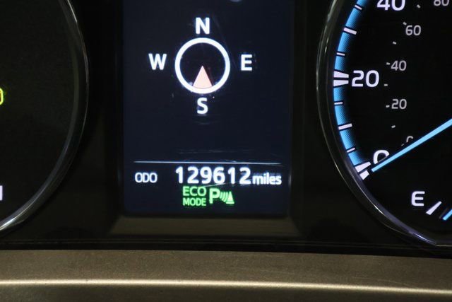 Used 2017 Toyota RAV4 Limited image 18