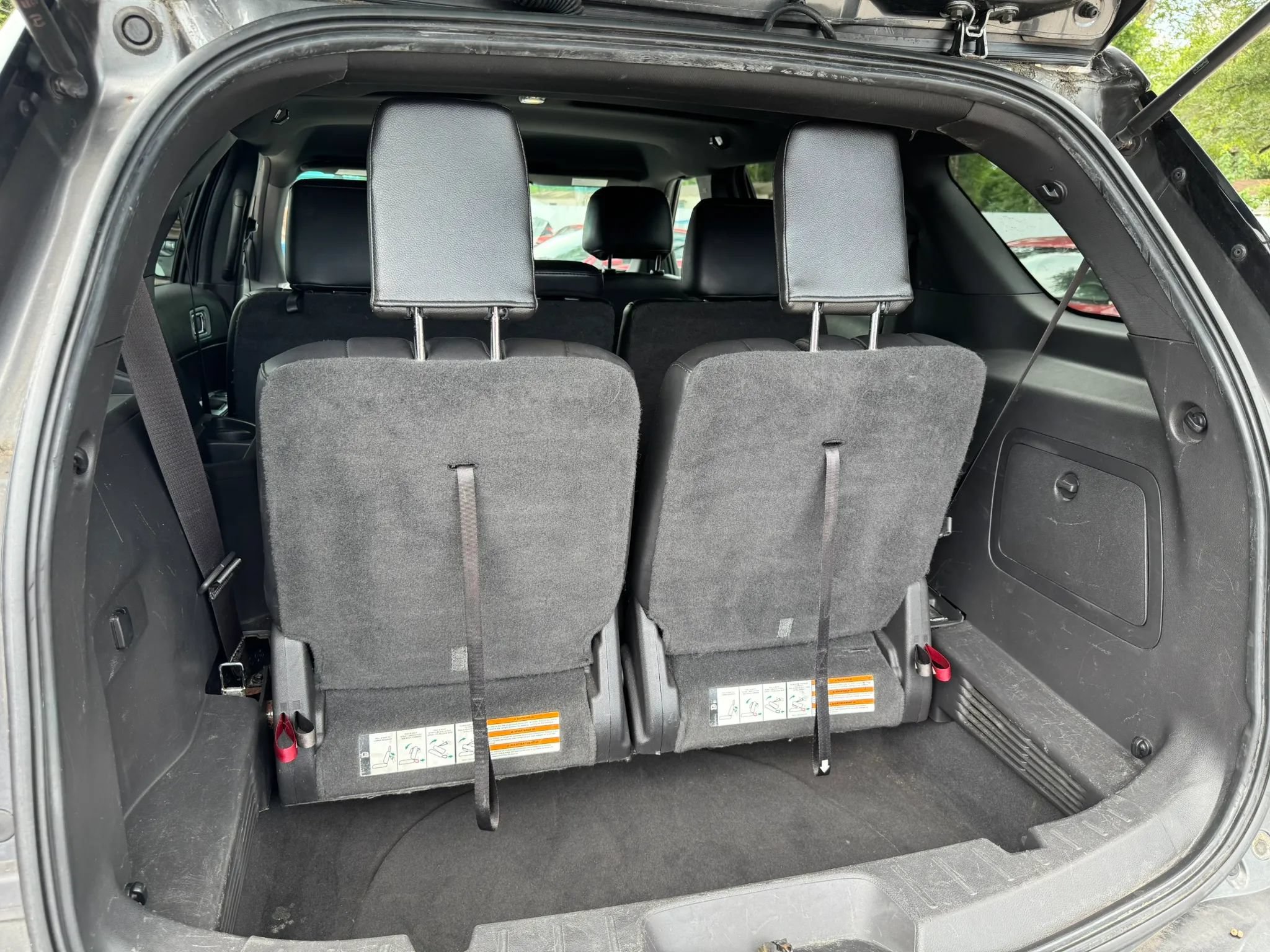 Used 2015 Ford Explorer XLT w/ Equipment Group 202A FWD image 5