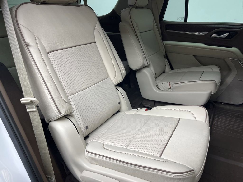 Used 2023 GMC Yukon Denali AWD/4WD image 25