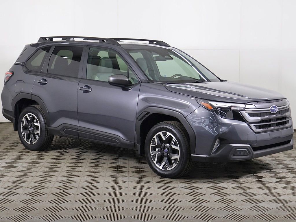 Used 2025 Subaru Forester Premium w/ Protection Package AWD/4WD image 2