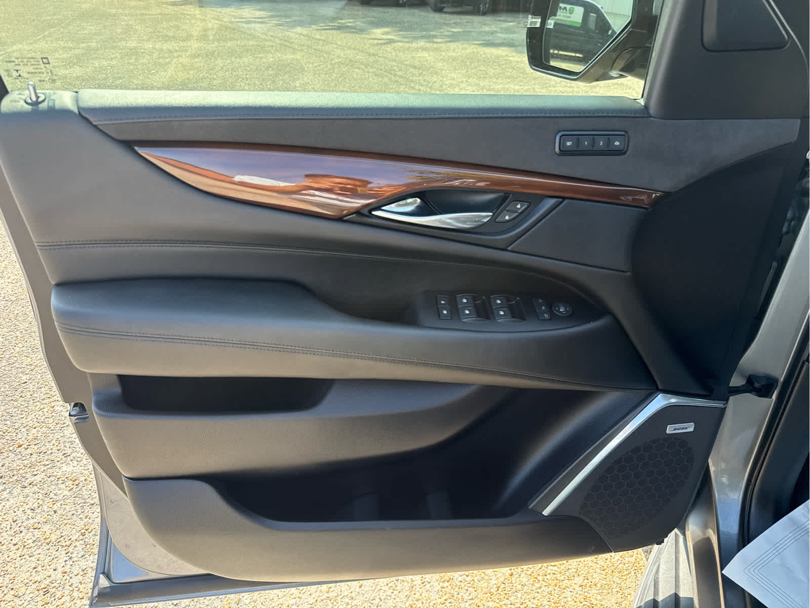 Used 2020 Cadillac Escalade Luxury RWD image 19