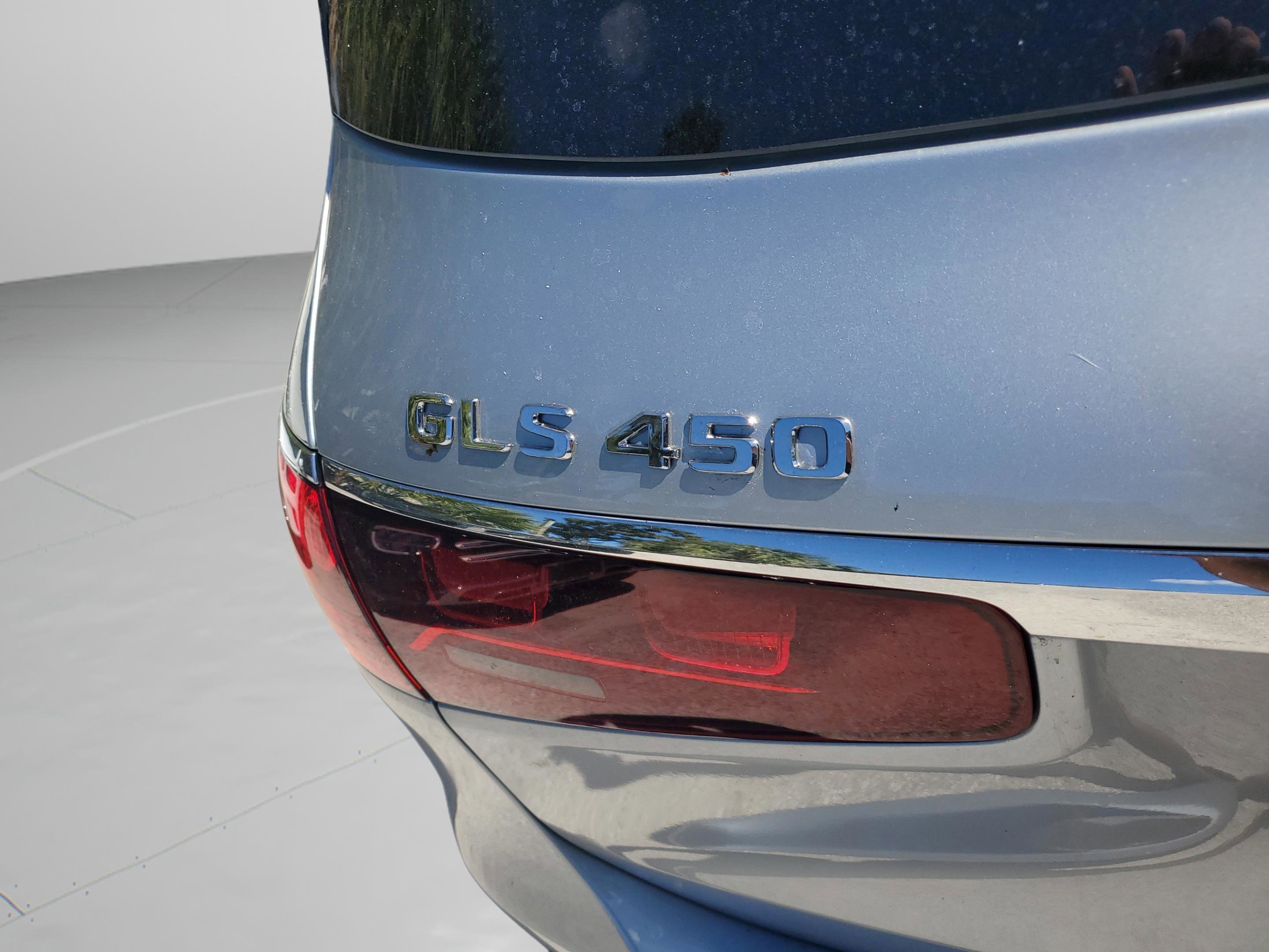 Certified 2026 Mercedes-Benz GLS 450 4MATIC image 33
