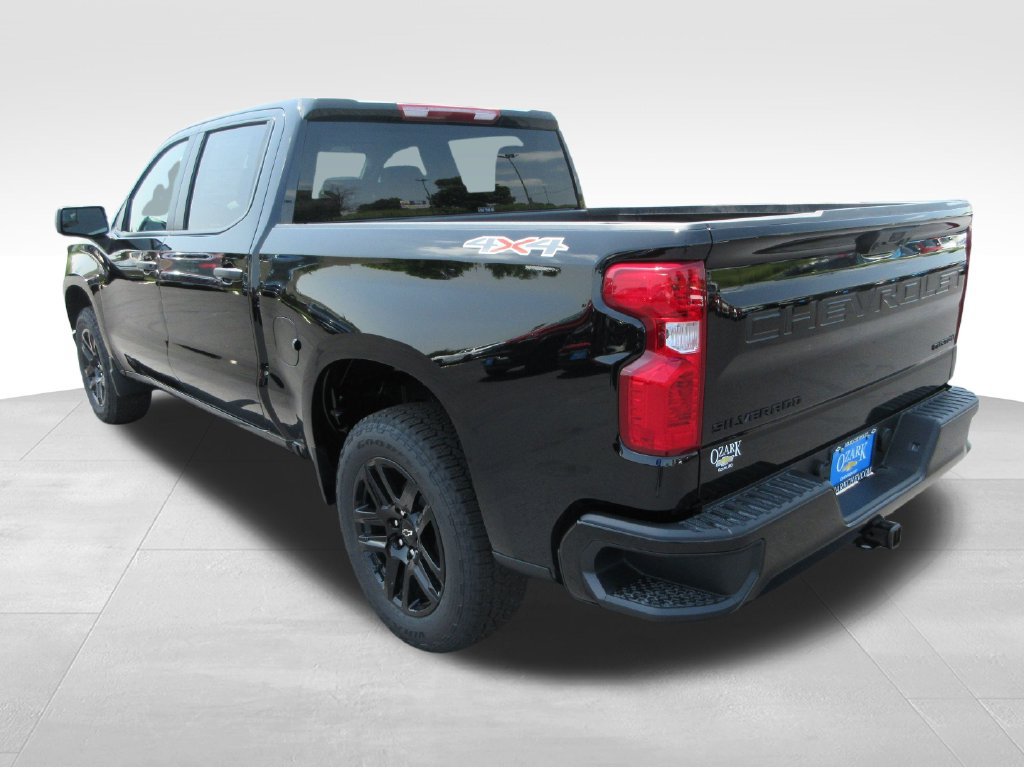 New 2026 Chevrolet Silverado 1500 Custom w/ Turbomax Blackout Package AWD/4WD image 3