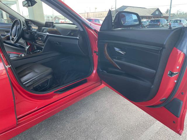 Used 2015 BMW 328i Gran Turismo xDrive w/ Technology Package image 12