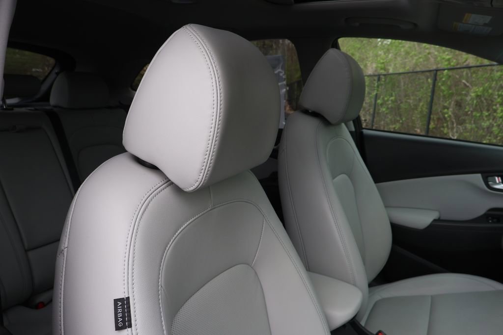 Used 2023 Hyundai Kona Limited w/ Cargo Package FWD image 41