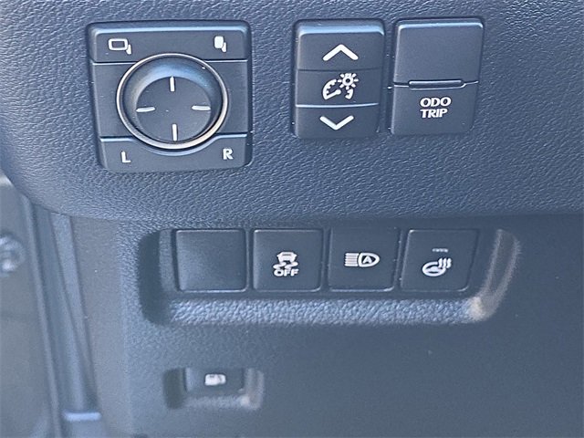 Used 2023 Lexus GX 460 Premium w/ Premium Plus Package image 29