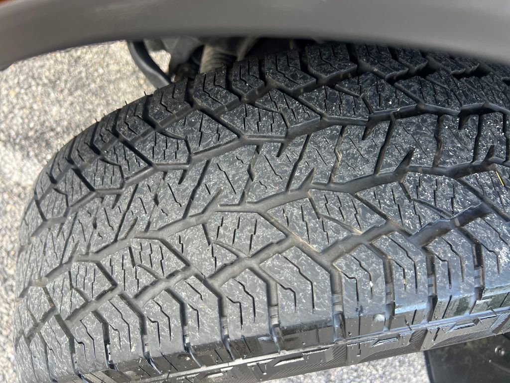 Used 2024 Nissan Frontier PRO-4X w/ Off-Road Protection Package image 28