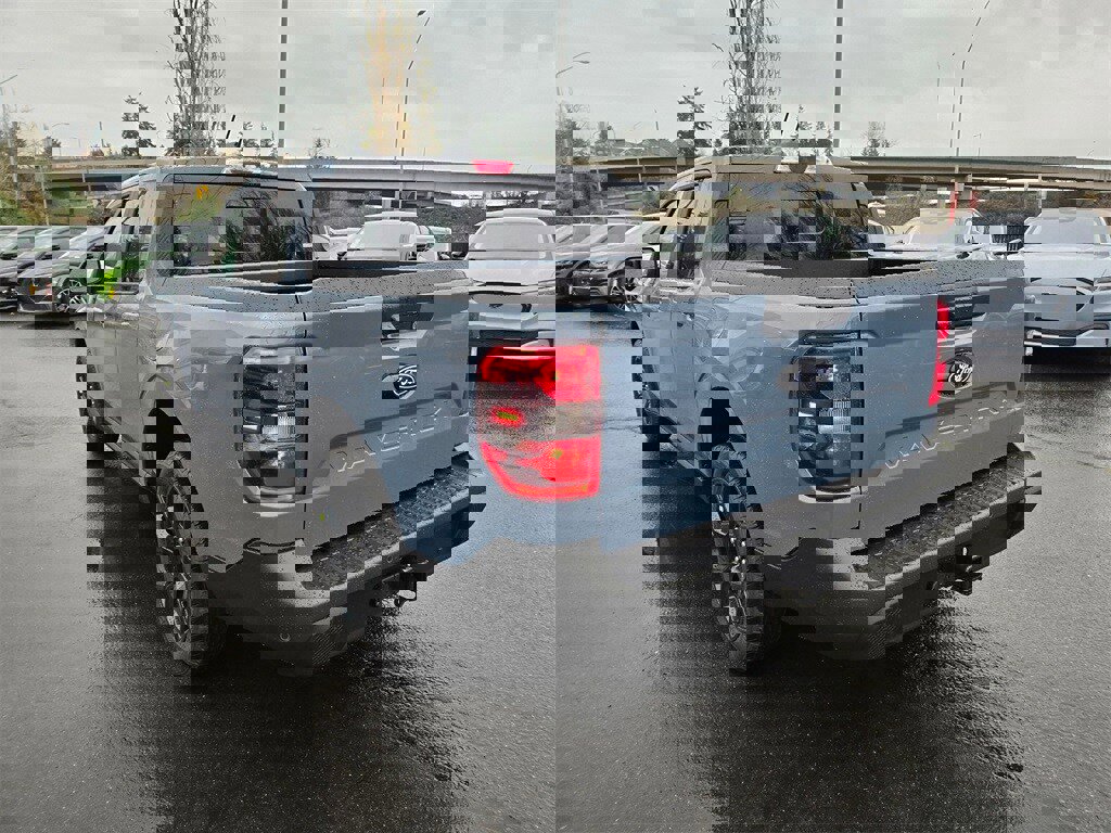 New 2026 Ford Maverick Lariat w/ Black Appearance Package image 7