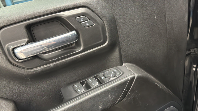 Used 2022 Chevrolet Silverado 1500 Custom Trail Boss w/ LPO, Dark Essentials Package AWD/4WD image 21