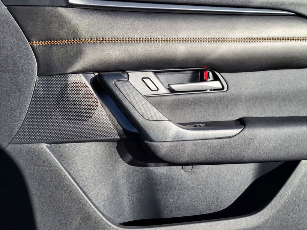 Used 2025 MAZDA CX-50 AWD 2.5 Hybrid w/ Weather Package image 19