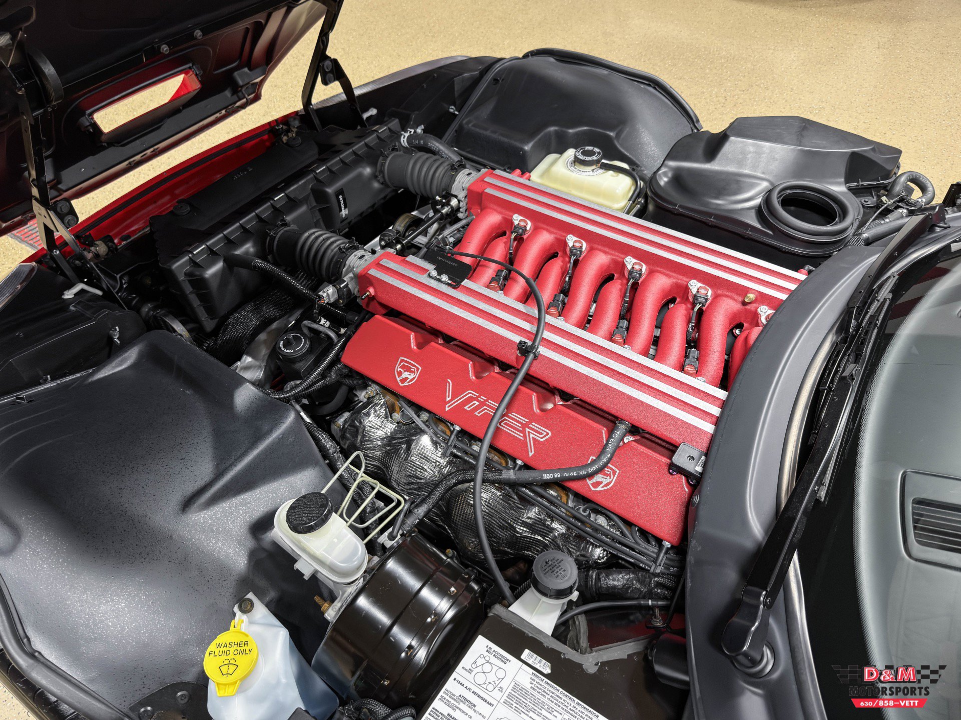 Used 2000 Dodge Viper RT/10 RWD image 9