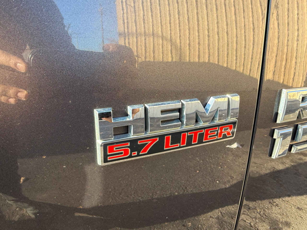 Used 2016 RAM 1500 Classic SLT image 25