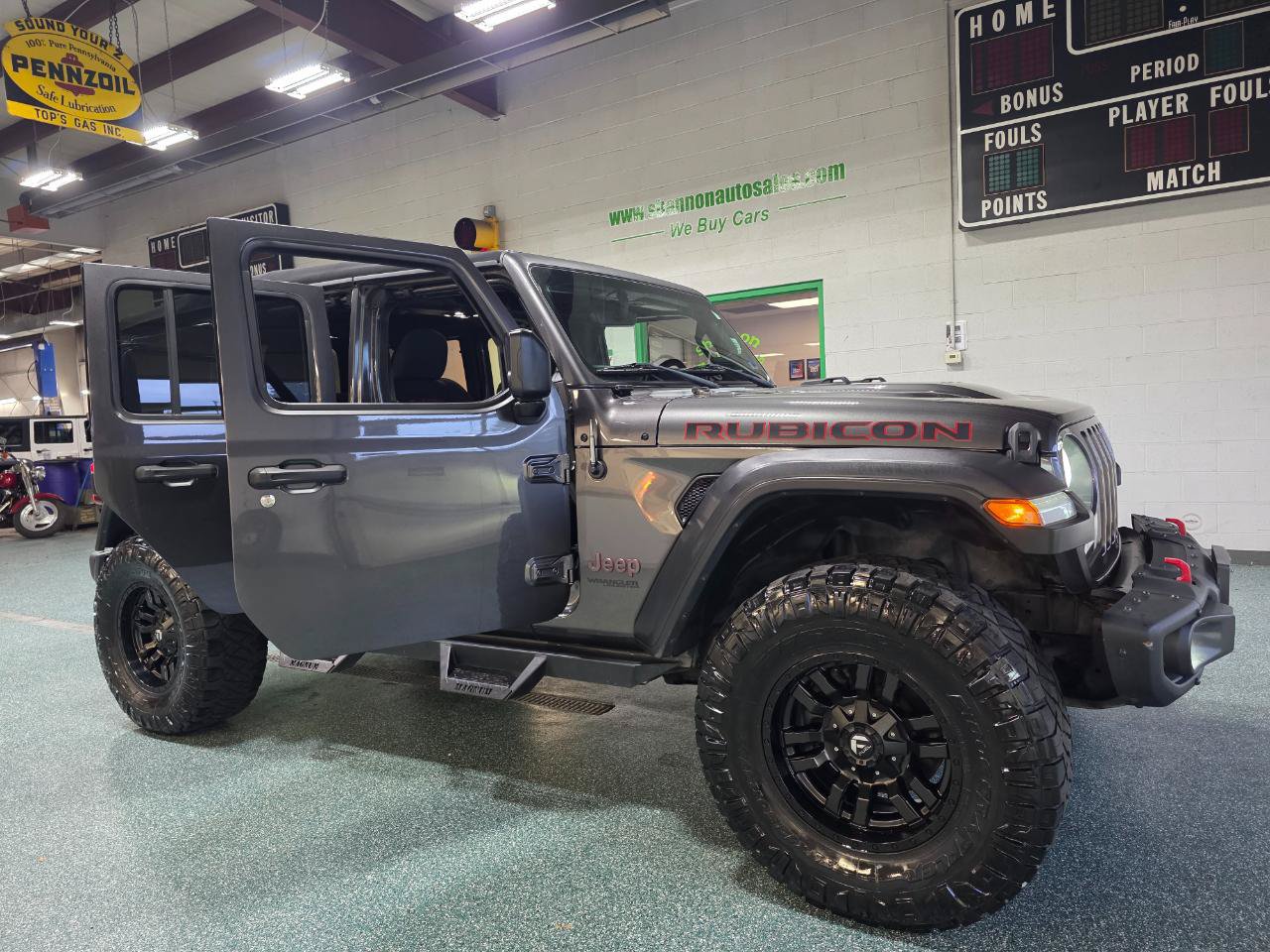 Used 2019 Jeep Wrangler Unlimited Rubicon AWD/4WD image 2